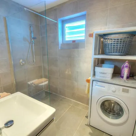 Dom wakacyjny Eco-friendly & Spacious 1bedroom Townhouse Pcut1-1 Gzira
